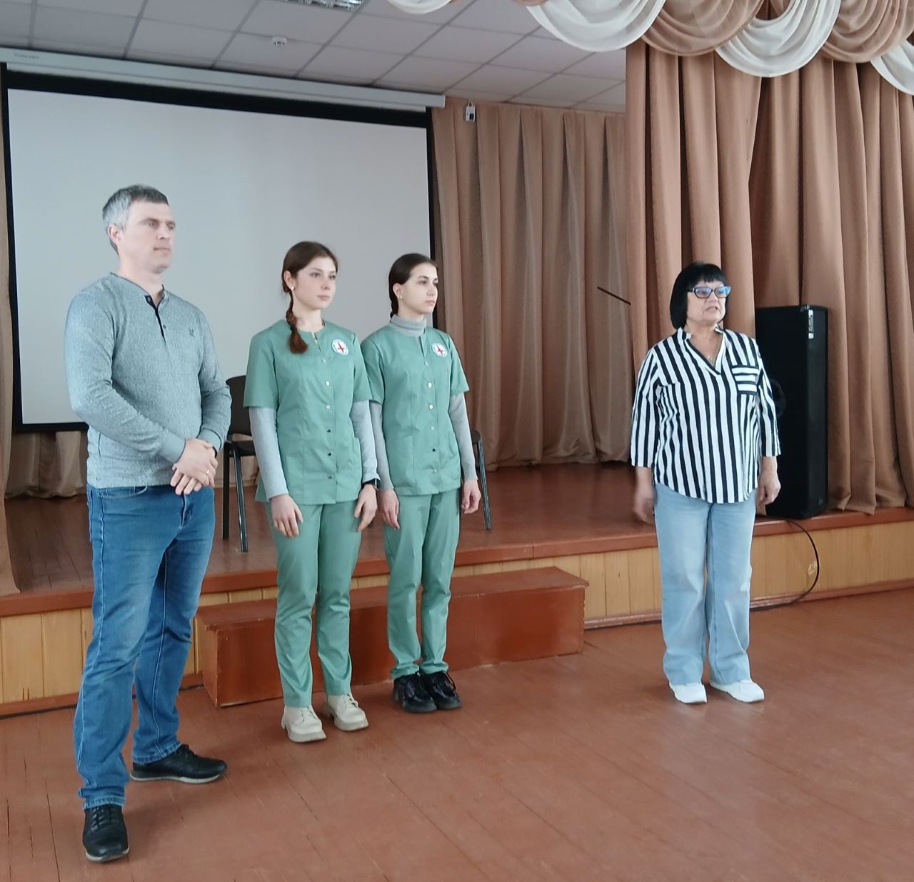 ЛУБЕНСЬКИЙ МЕДИЧНИЙ ФАХОВИЙ КОЛЕДЖ - ТВОЄ УСПІШНЕ МАЙБУТНЄ!