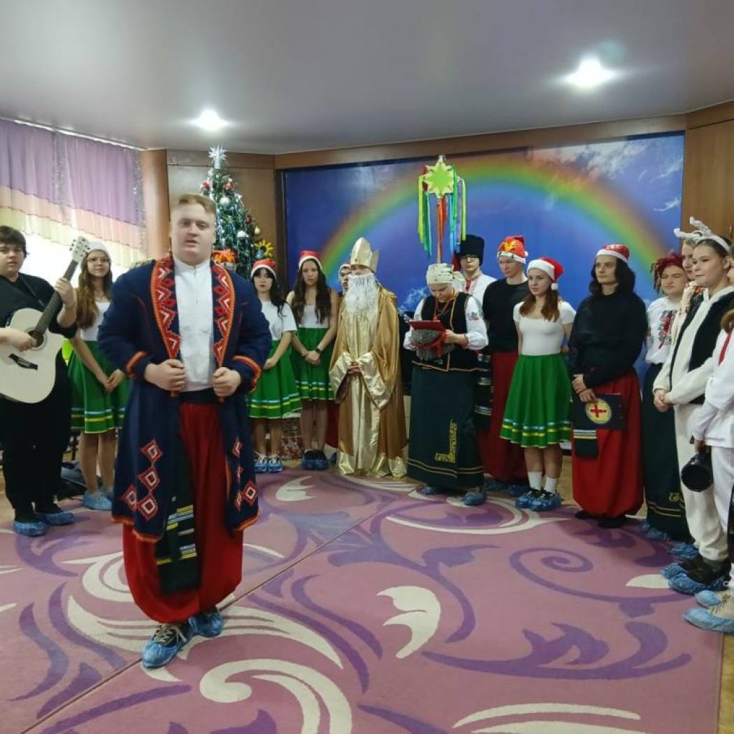 ПОДАРУВАЛИ РАДІСТЬ МАЛЕЧІ