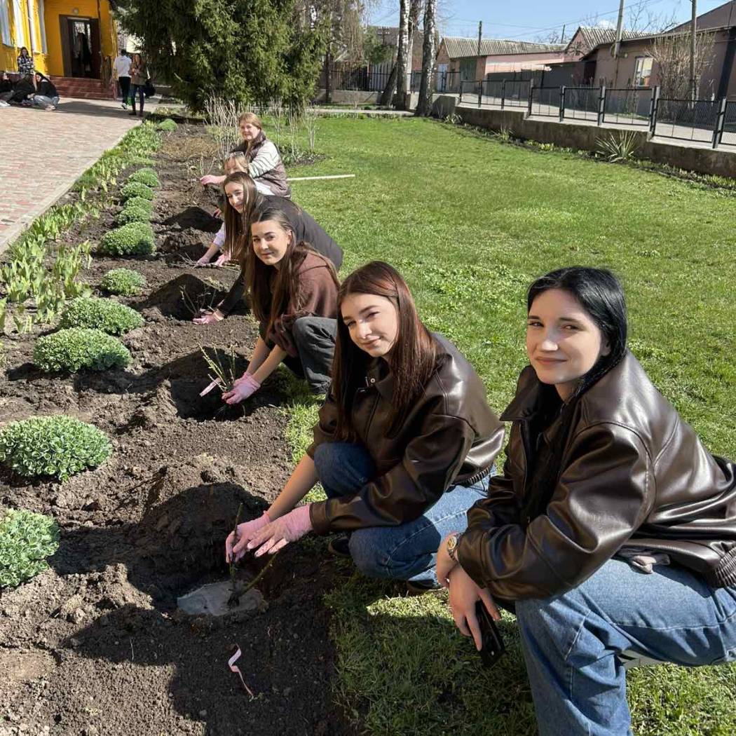 Коли пам’ять розквітає трояндами… 🌹