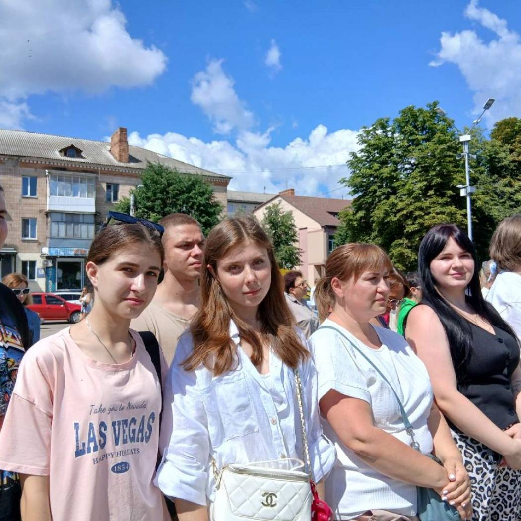 ЄДНІСТЬ ПОКОЛІНЬ І НЕЗЛАМНІСТЬ УКРАЇНСЬКОГО ДУХУ